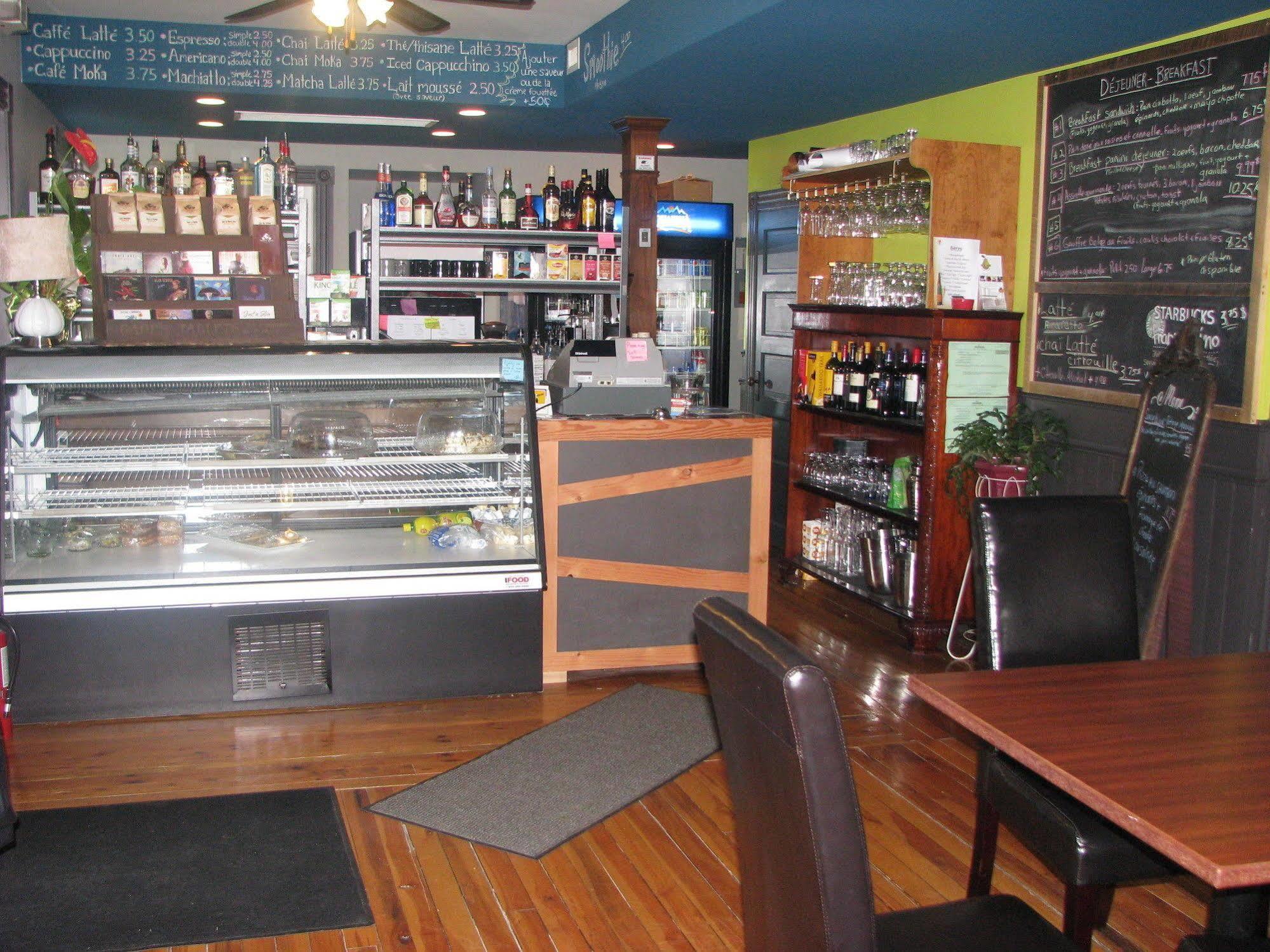 Auberge D'Anjou-Cocooning Cafe Petit Rocher Kültér fotó